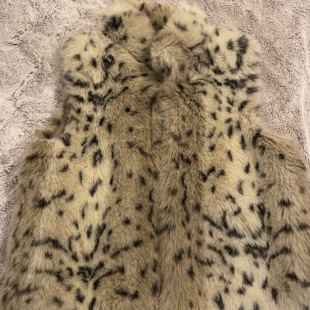 NWOT Faux Fur Vest